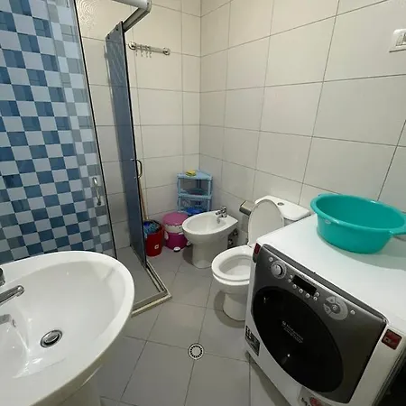 Ciku- Gjiri I Lalzit Lura 2 Apartamento *